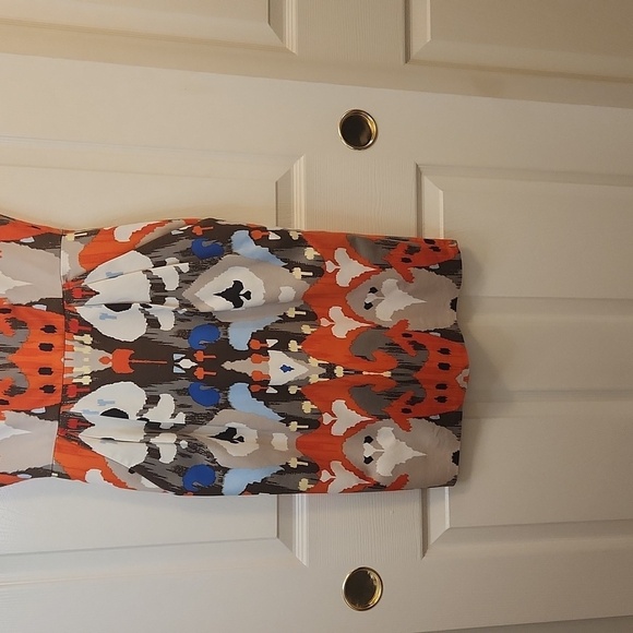 Maggy London Sleeveless Orange and Black Ikat Print Dress Size 2 - Picture 3 of 11